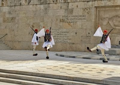 athenes place syntagma evzo