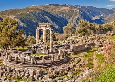delphes temple apollon grec