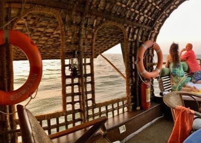 houseboat kerala backwaters