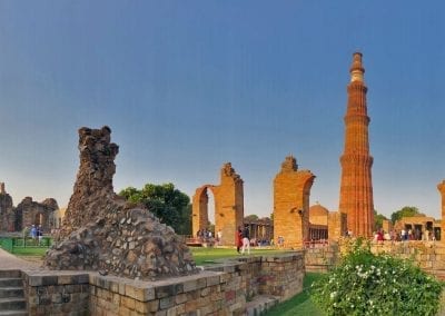 qutub minar delhi inde