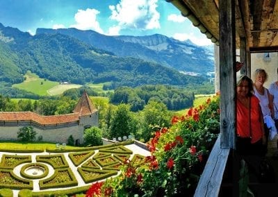 jardins chateau de gruyere suisse