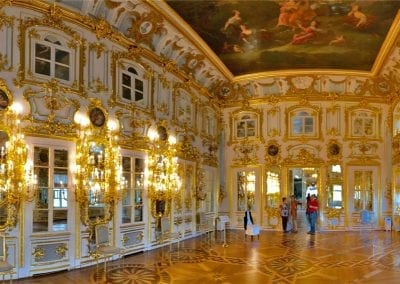 palais de peterhof st-peter